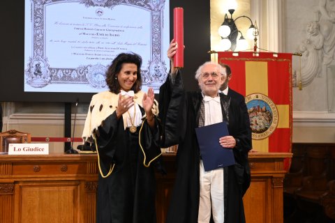 Conferita la Laurea Honoris causa in Giurisprudenza al Maestro Emilio Isgrò